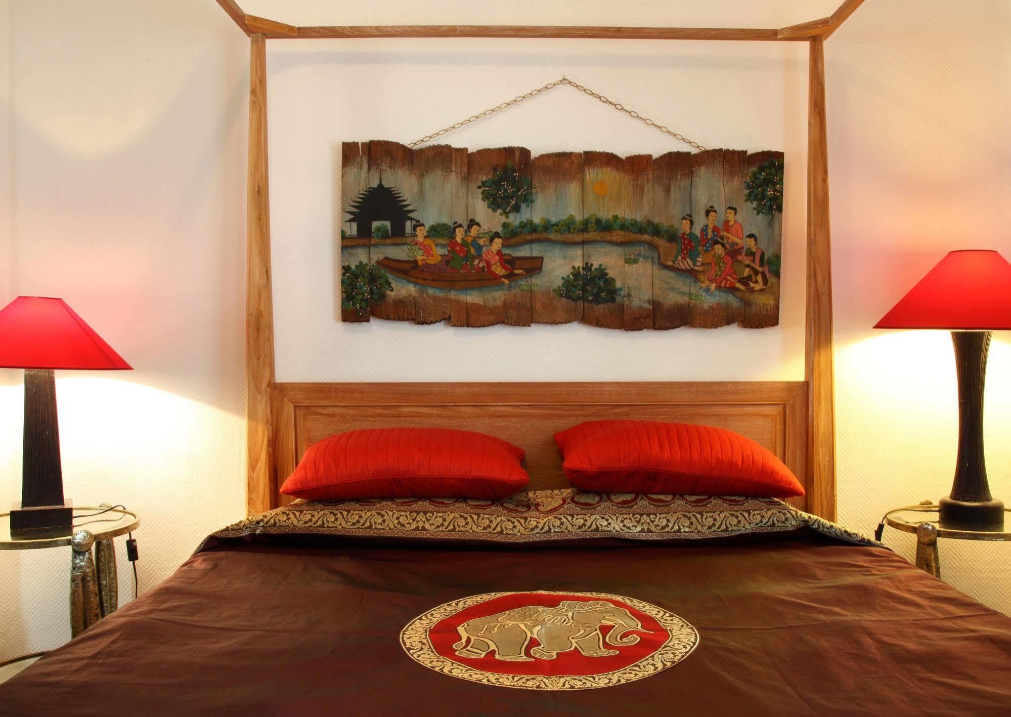 Castel De Siam Hotel อูลกัท ภายนอก รูปภาพ
